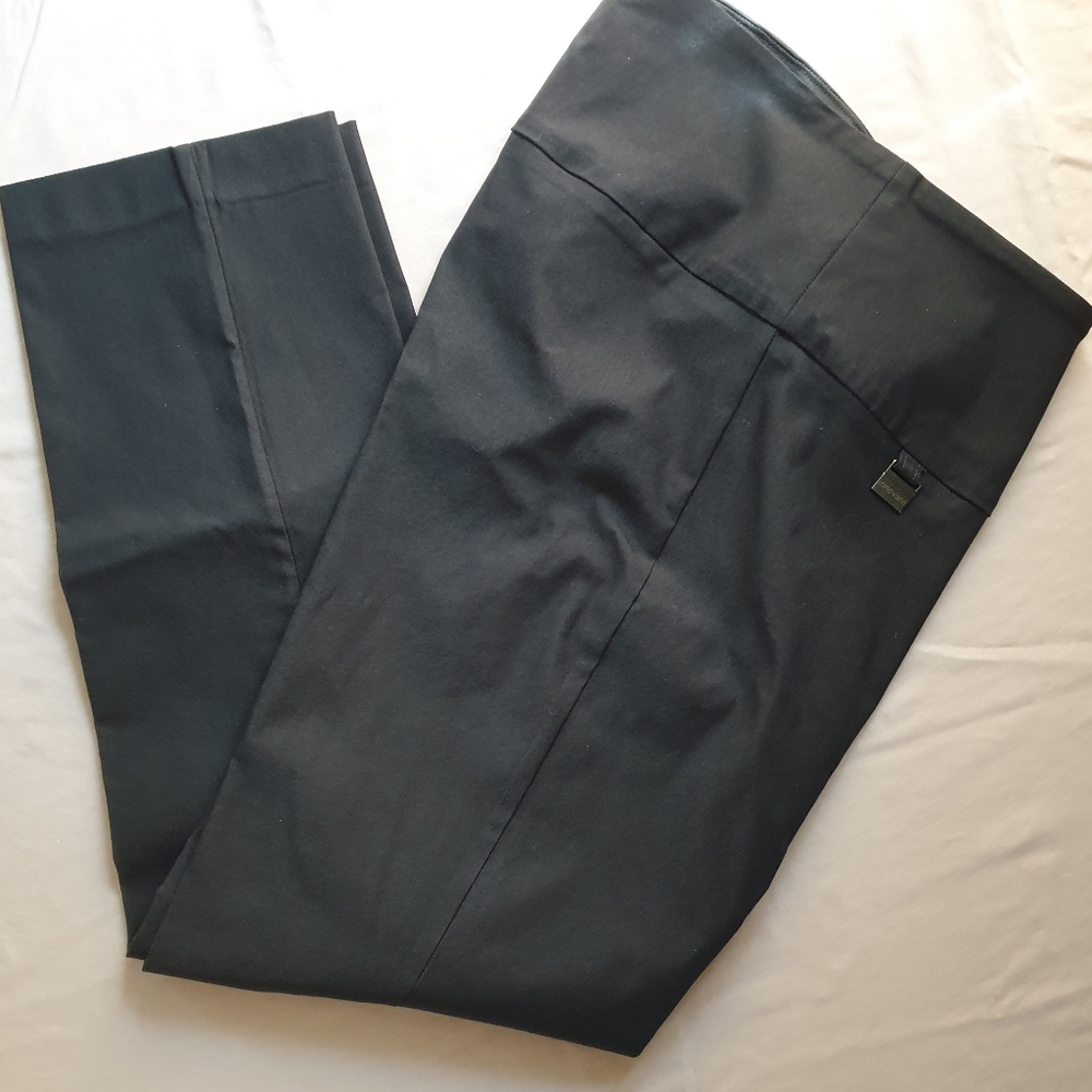 Innovare Black Smooth Waist Pant Size 16.